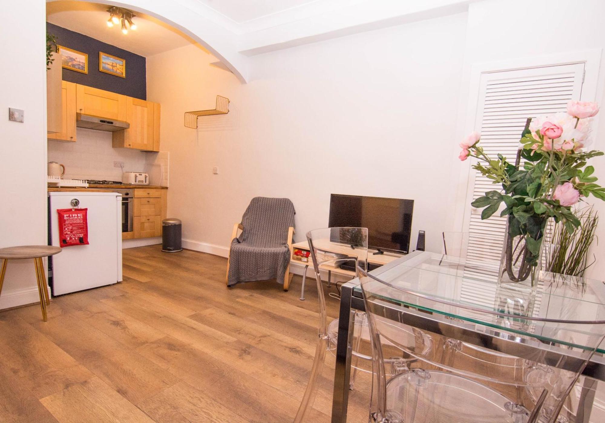 Salmond Place - 427 Apartment เอดินบะระ ภายนอก รูปภาพ